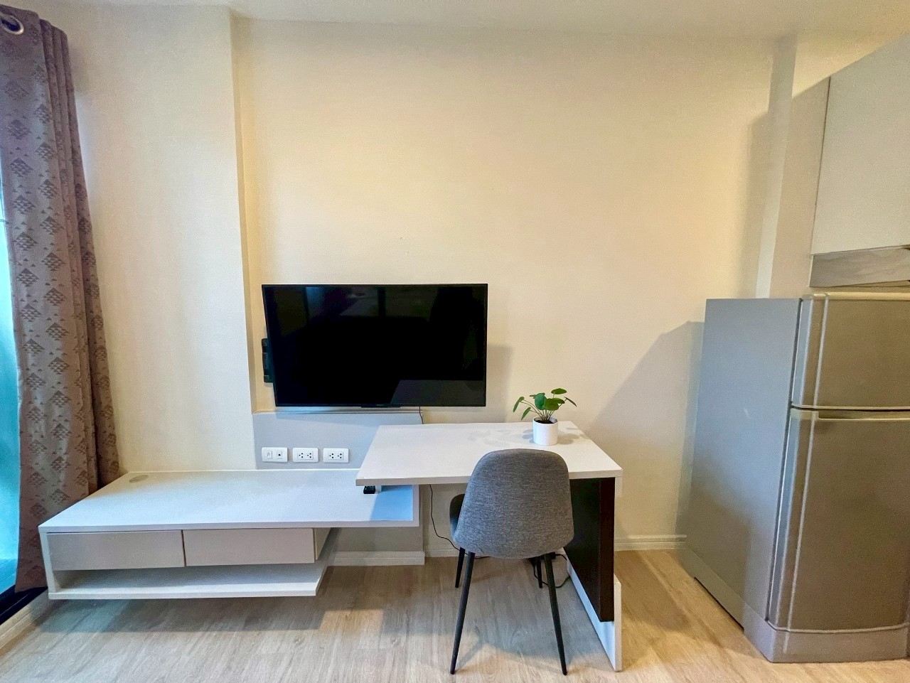 Zcape 1 Condominium WR-03586 3