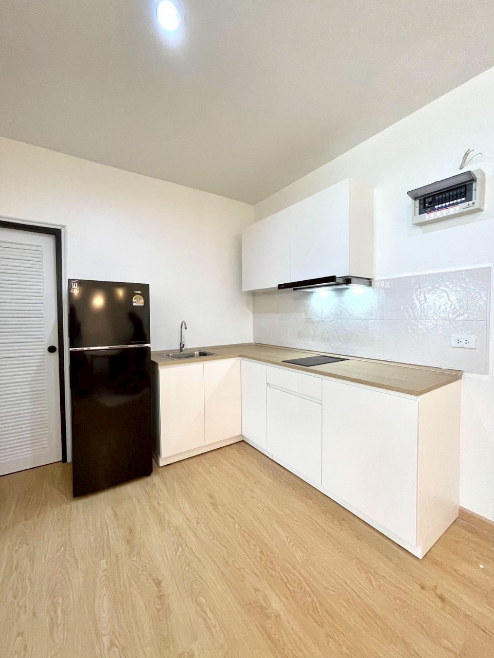 Phanason The Green Place Condominium WR-03596 10