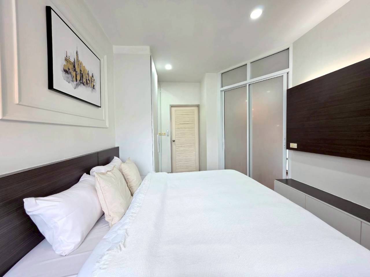 Phanason The Green Place Condominium WR-03641 6