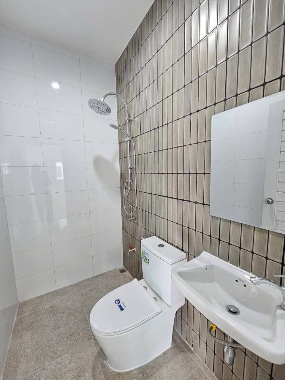 หมู่บ้านเดอะริชนากก WR-03642 10