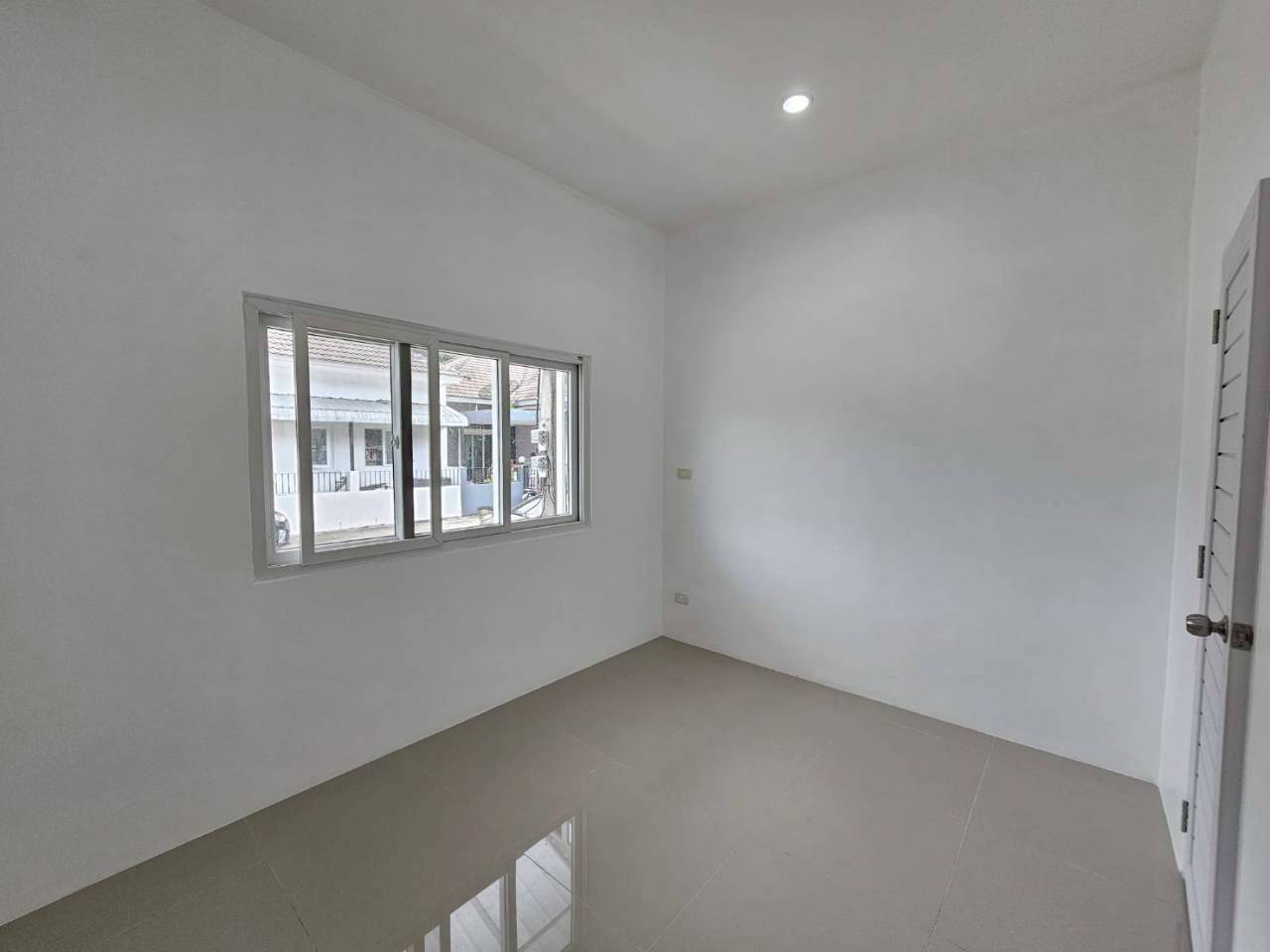 หมู่บ้านเดอะริชนากก WR-03642 4