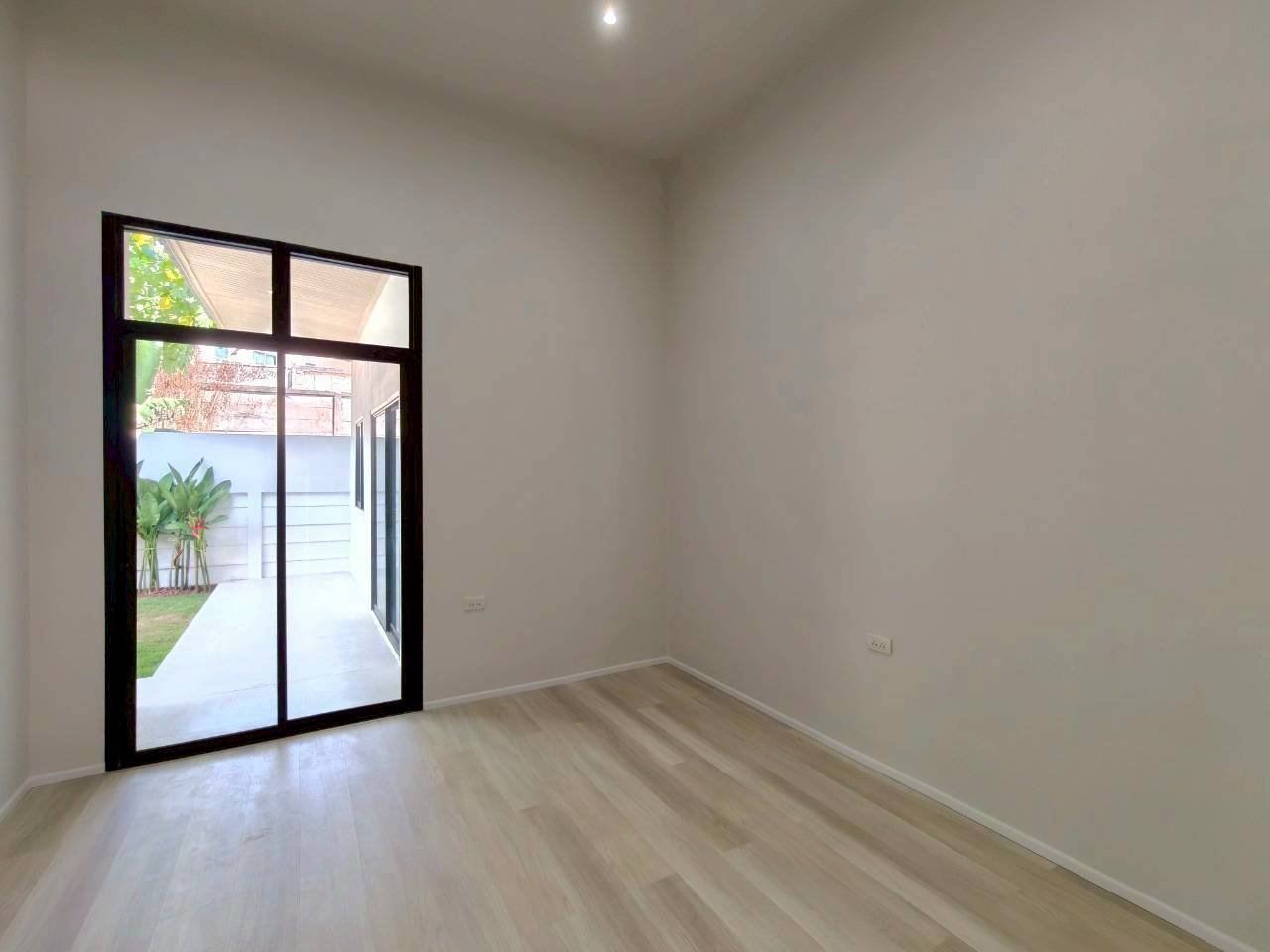 หมู่บ้านศรีสุชาติ 5 WR-03643 8