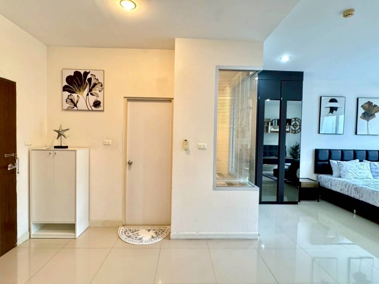 Chic Condominium WR-03649 5