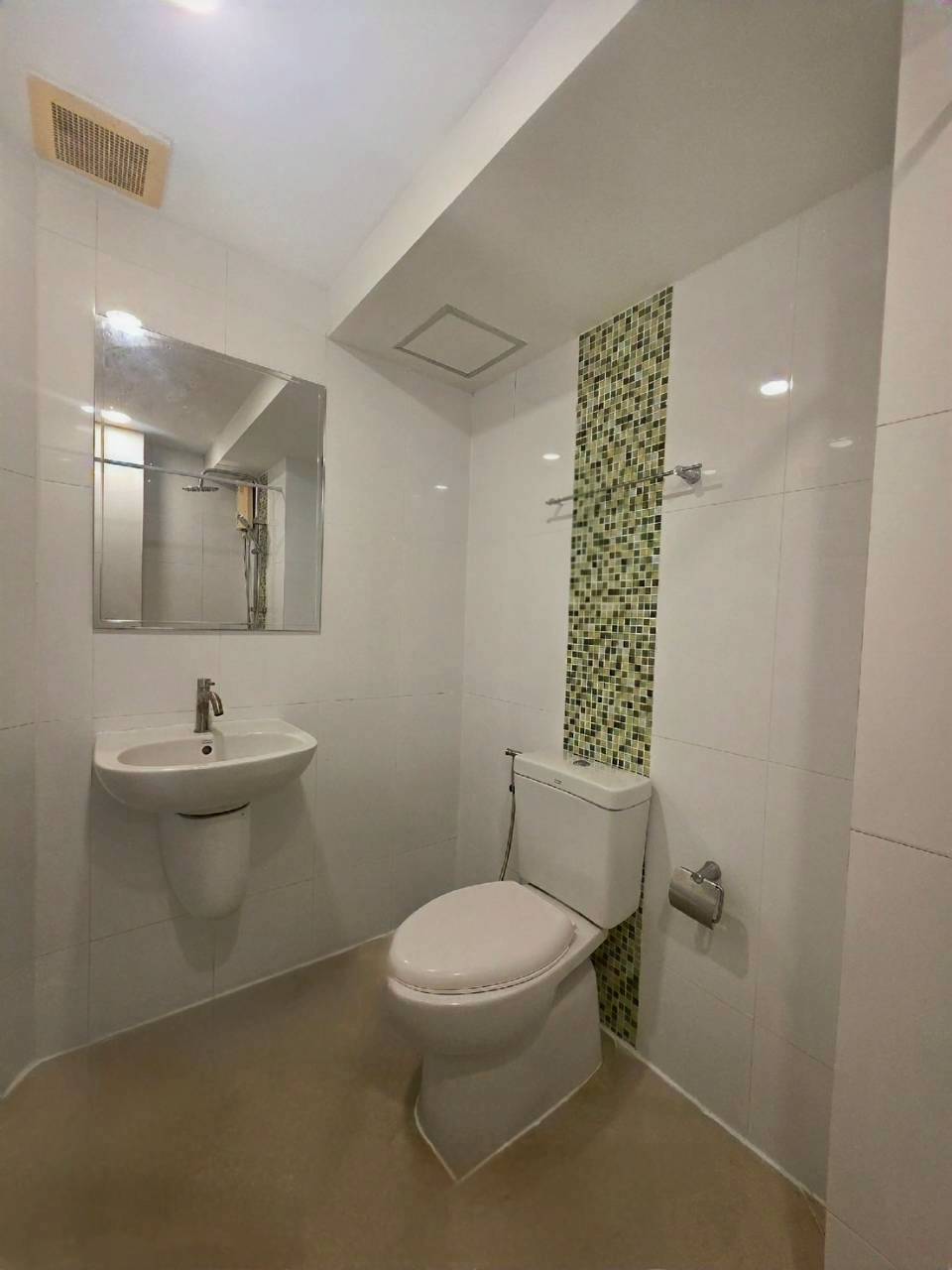 Plus 2 Condominium WR-03653 9