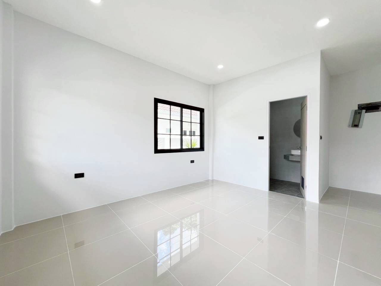 หมู่บ้านพูนทรัพย์ WR-03376 8