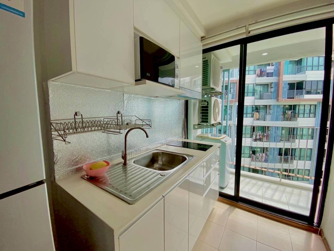 Centrio Condominium WR-03660 8