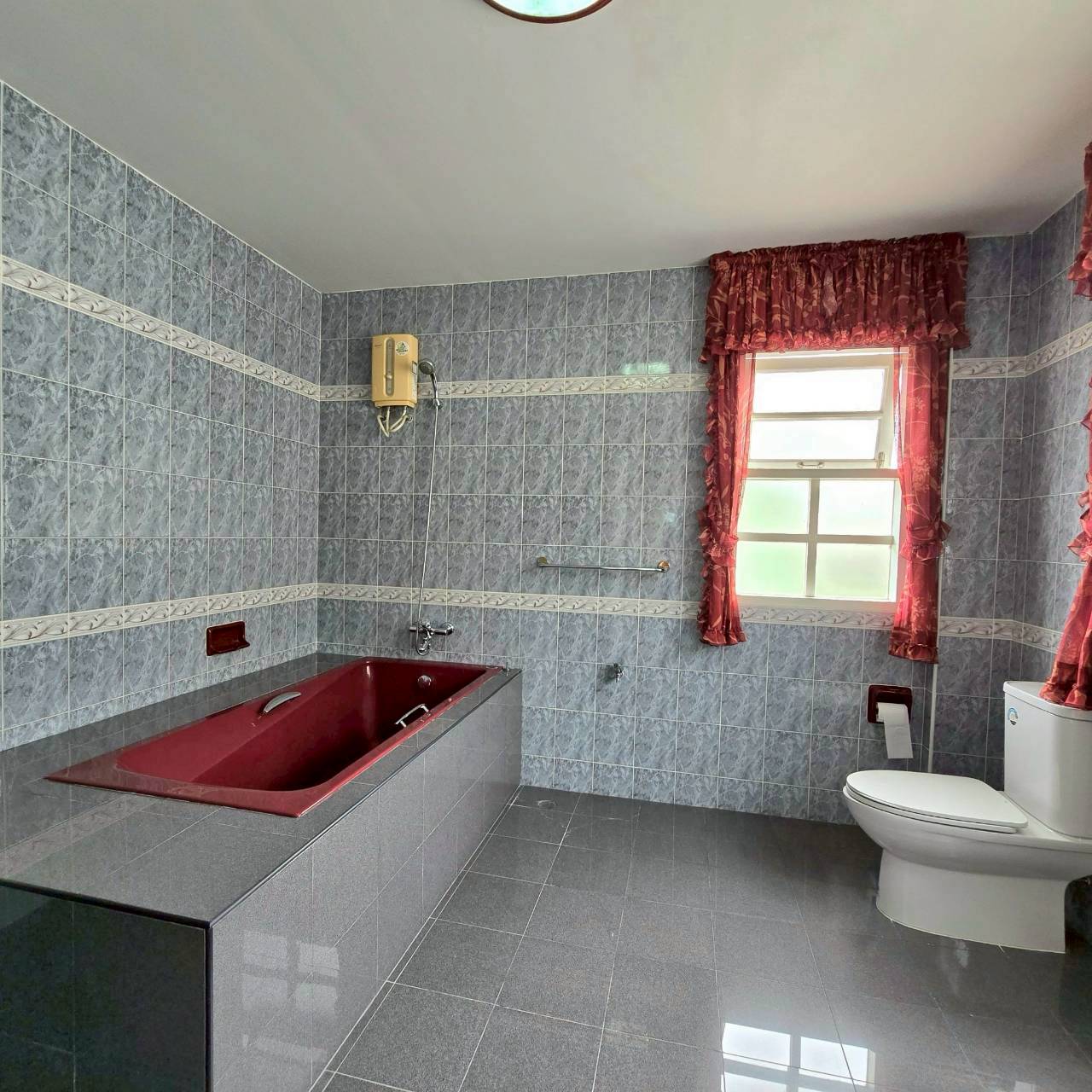Land & House @ Chalong WR-03671 11