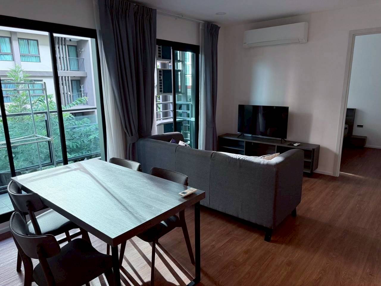 Space Condo WR-03672 4
