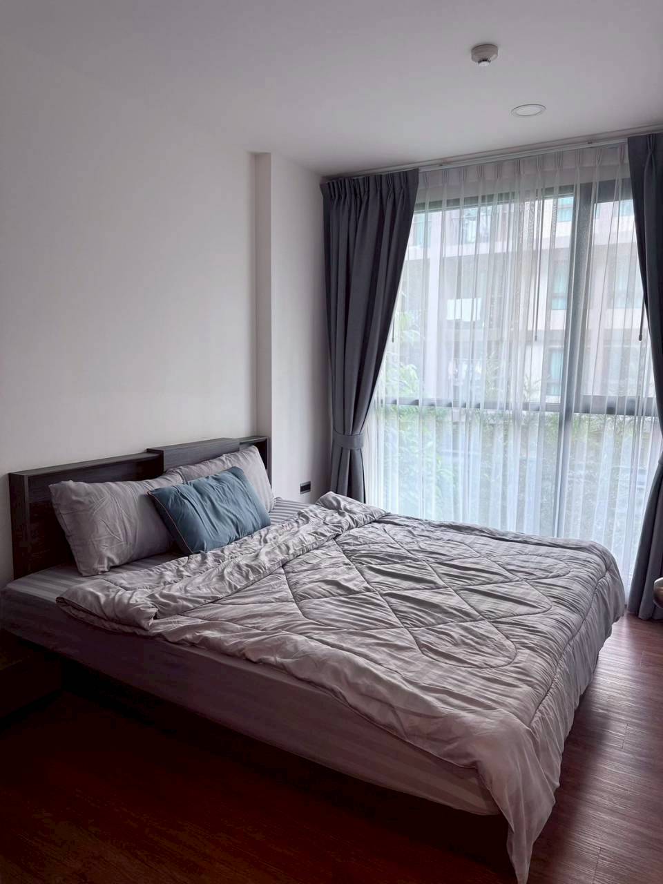 Space Condo WR-03672 5