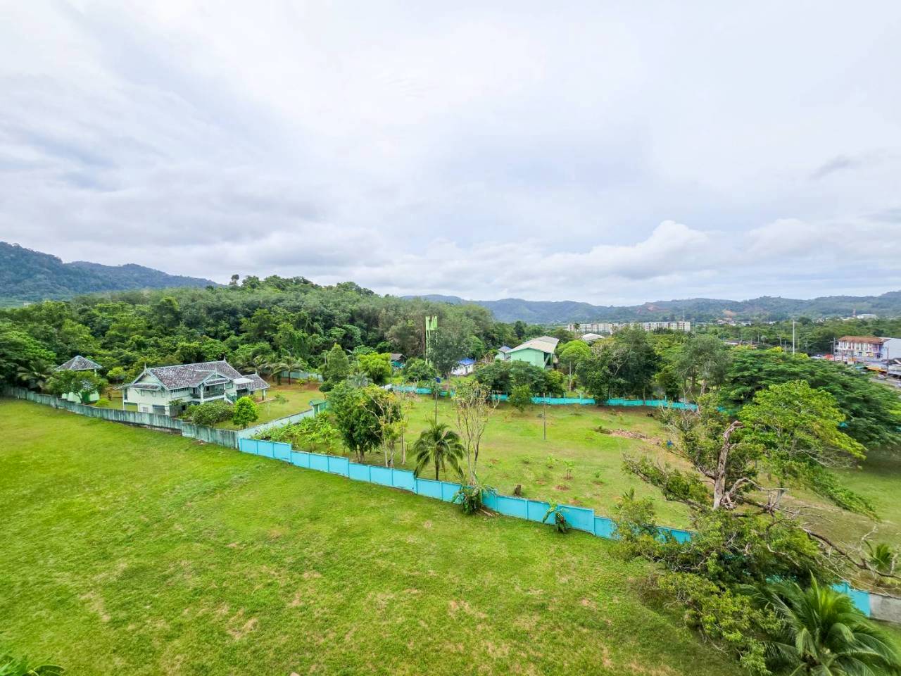 Plus 2 Condominium WR-03681 12