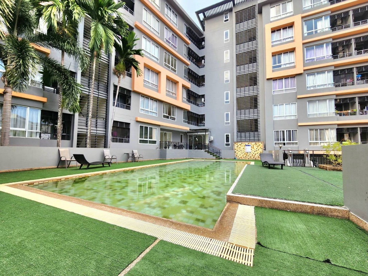 The Clover Condo WR-03698 9
