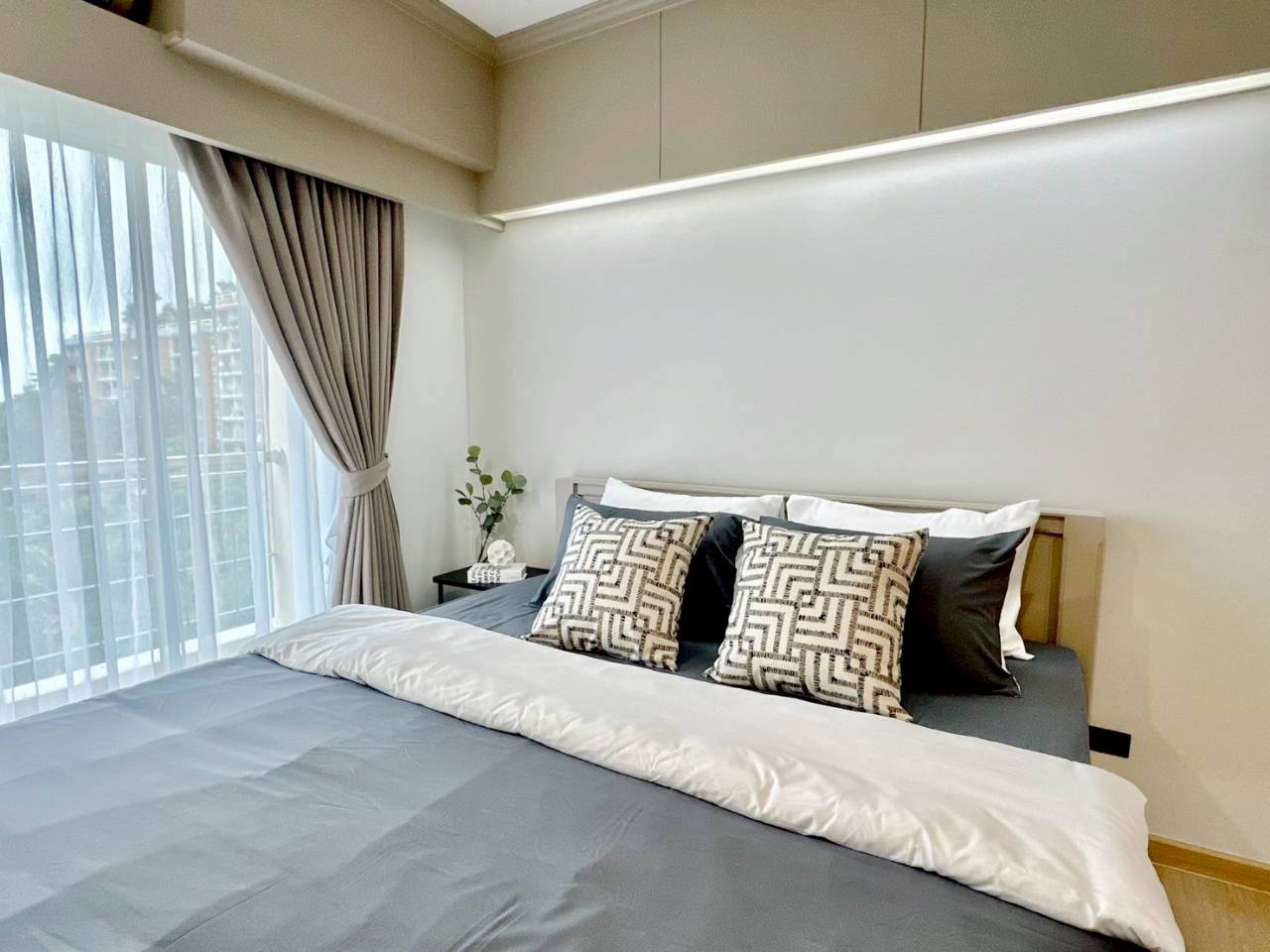 Phanason The Green Place Condominium WR-03618 3