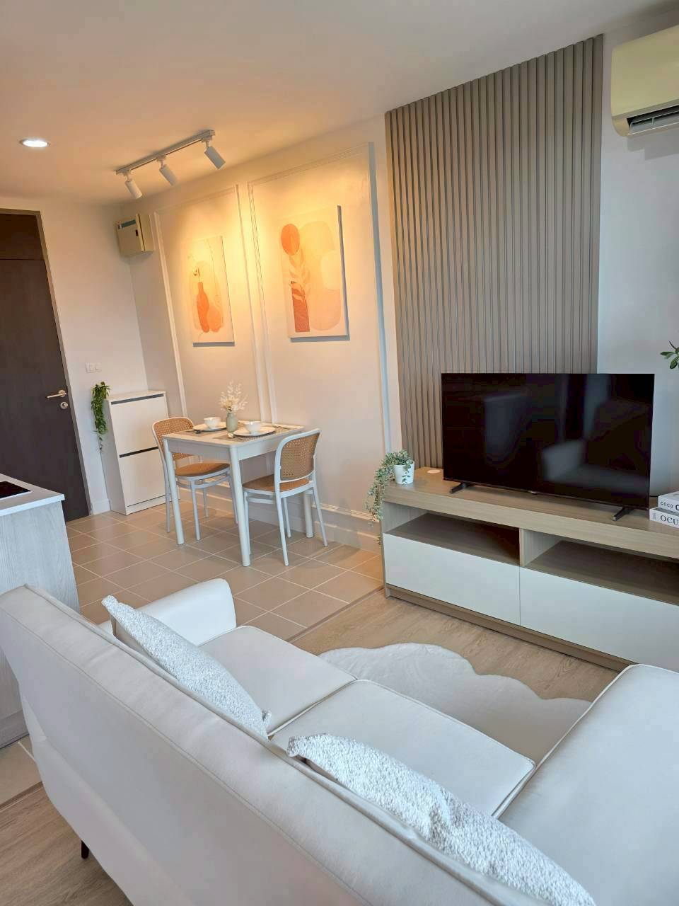 Centrio Condominium WR-03722 2