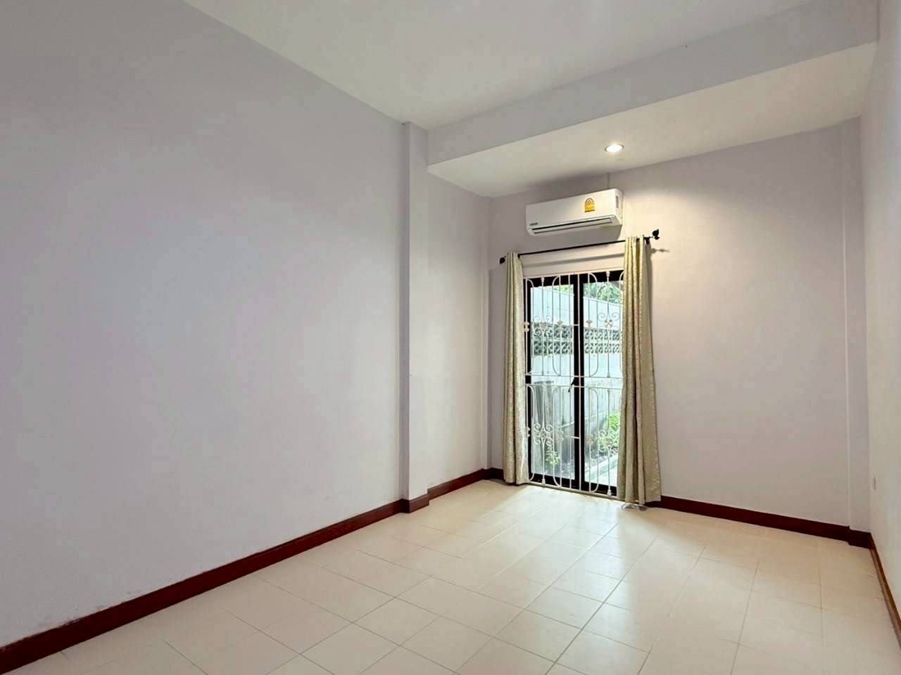 หมู่บ้านศรีสุชาติ 5 WR-03727 6