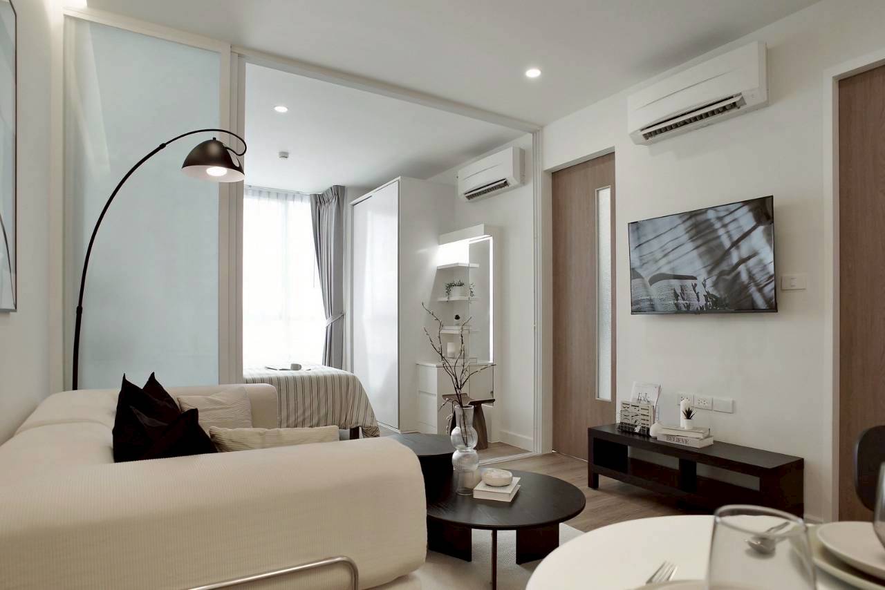 The Light Condo WR-03739 4