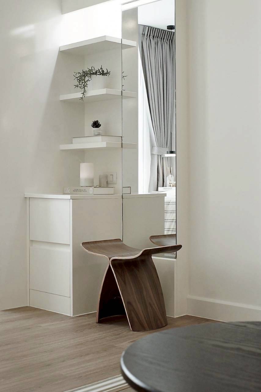 The Light Condo WR-03739 6