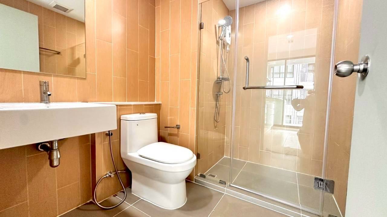 Centrio Condominium WR-03751 8