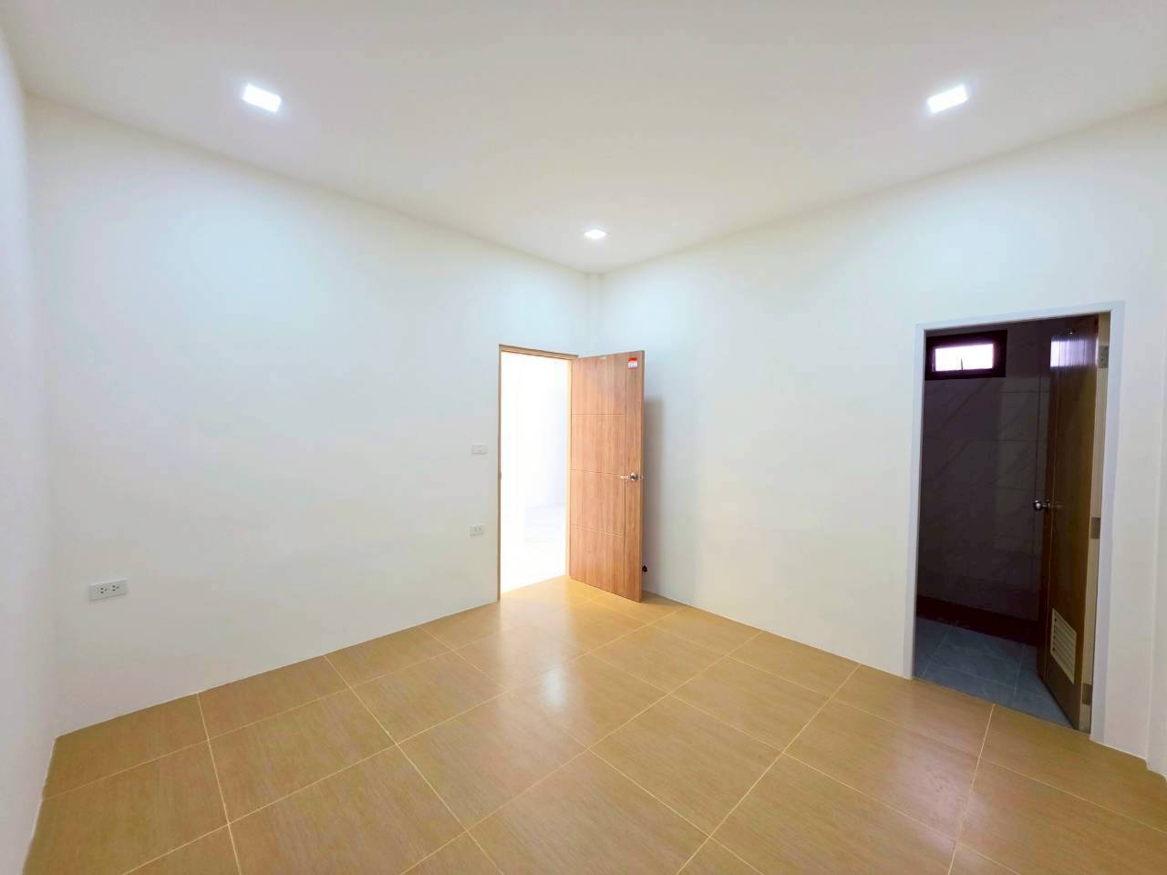 หมู่บ้านเจ้าฟ้า สวนหลวง WR-03755 8