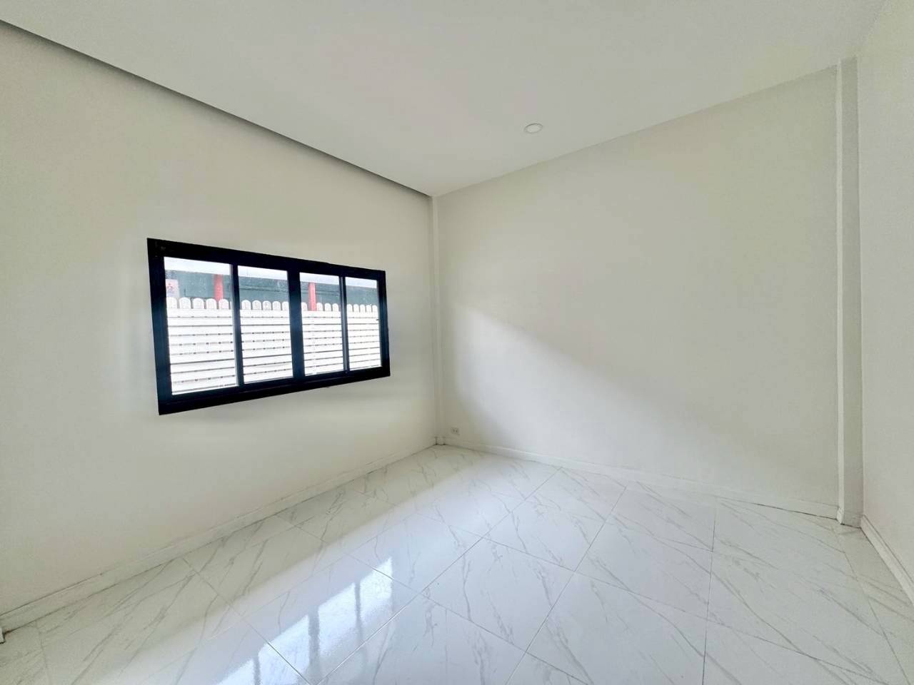 หมู่บ้านภูเก็ตธานี WR-03756 5