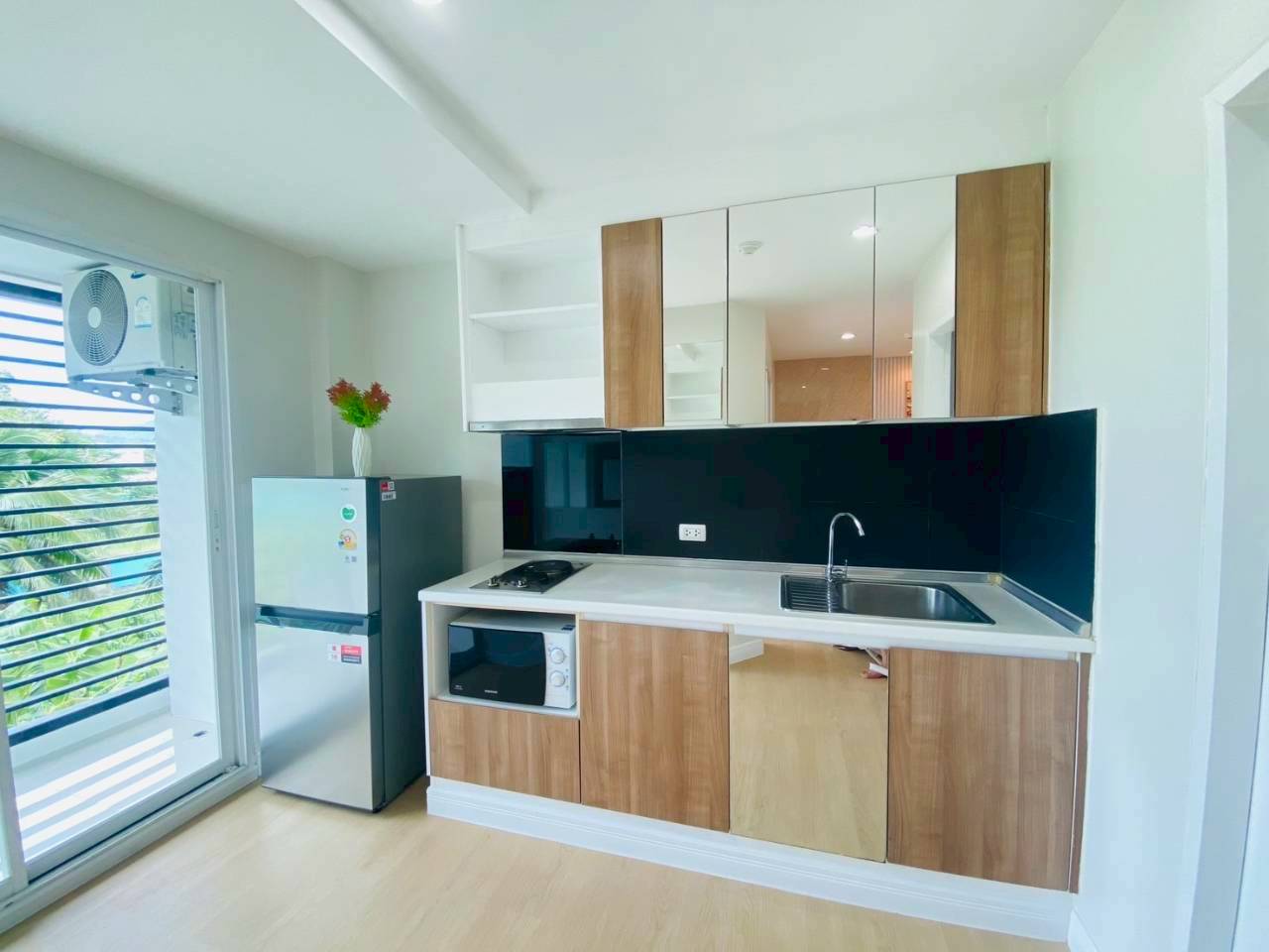 Plus 2 Condominium WR-03763 8