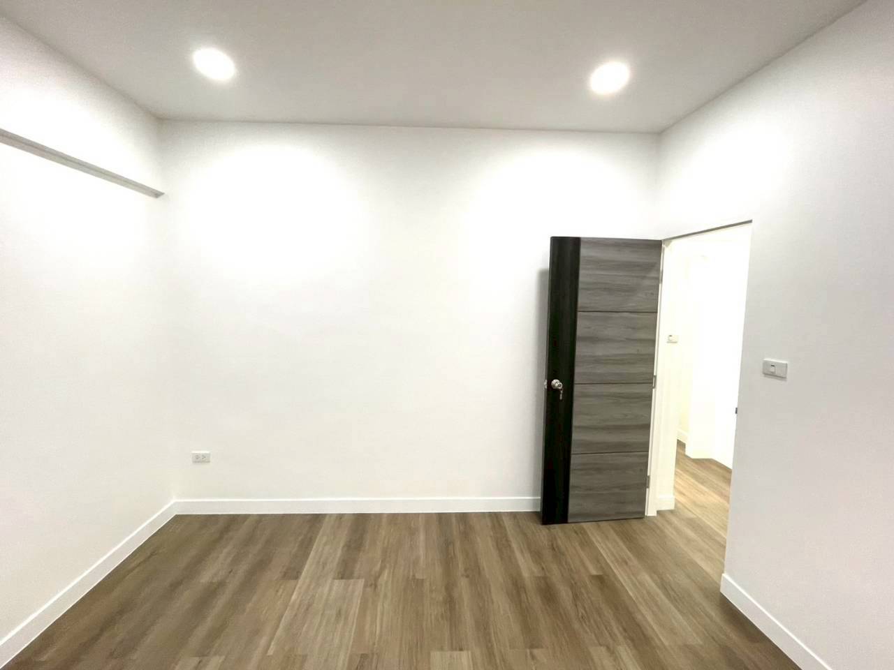 บ้านรีโนเวท 2 ชั้น โซนใจกลางภูเก็ต WR-03765 10