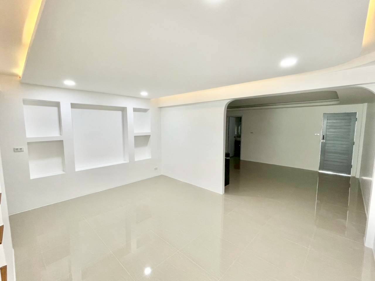 บ้านรีโนเวท 2 ชั้น โซนใจกลางภูเก็ต WR-03765 5