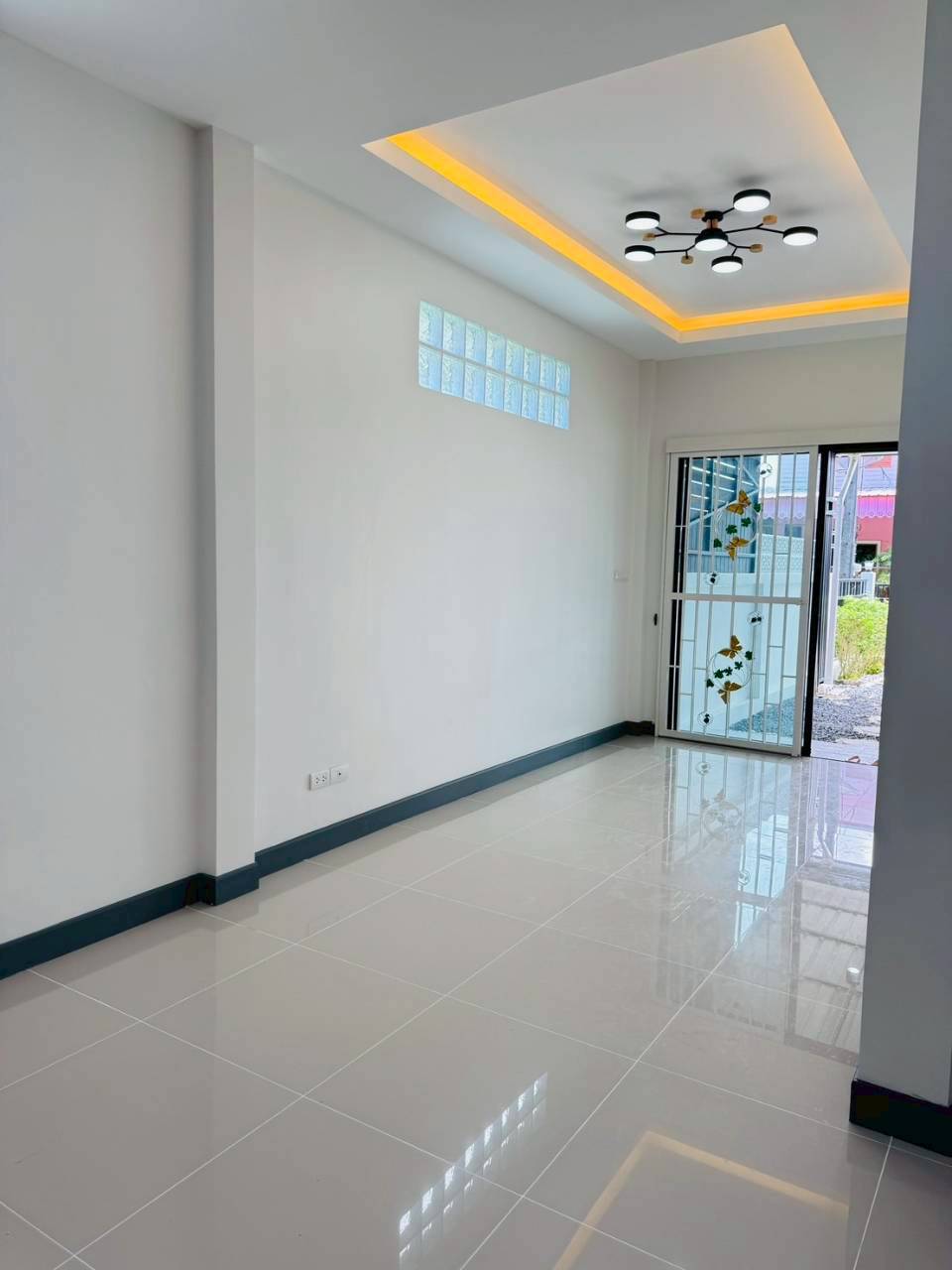 ทาวน์เฮาส์ชั้นเดียว โซนถลาง WR-03769 5