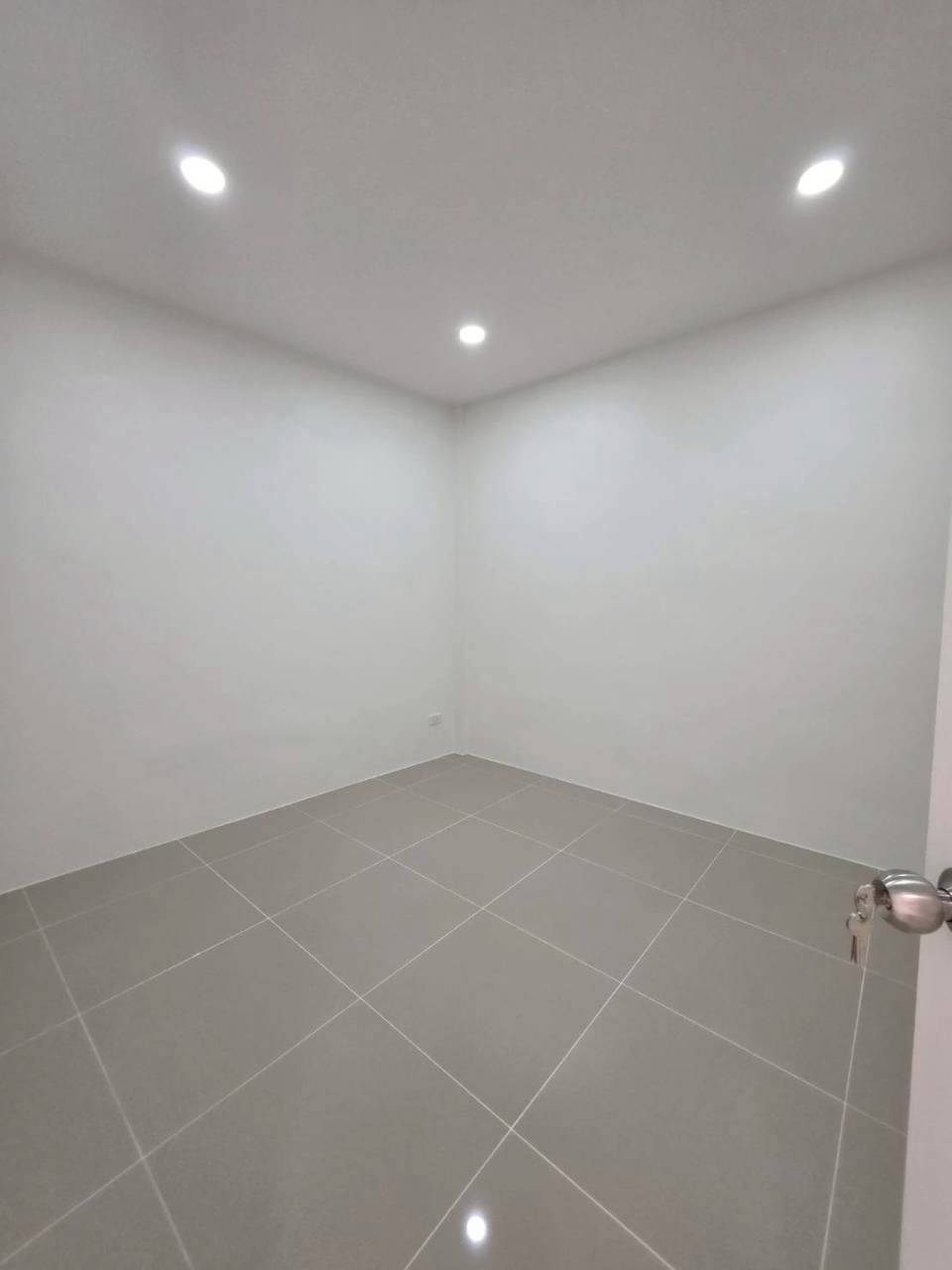 หมู่บ้านรัตนา WR-03772 4