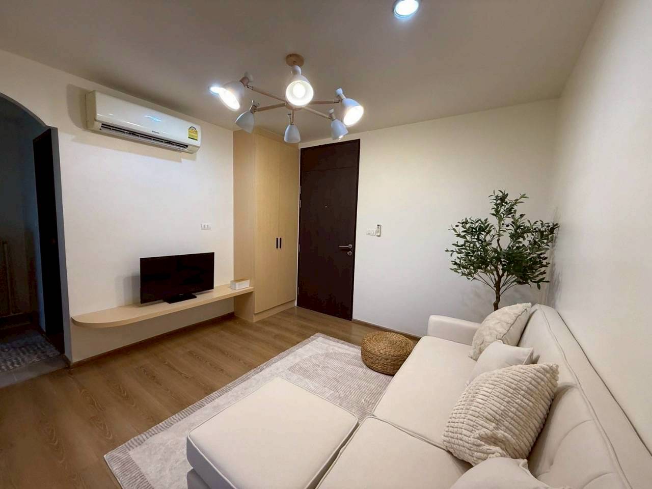 Centrio Condominium WR-03778 2