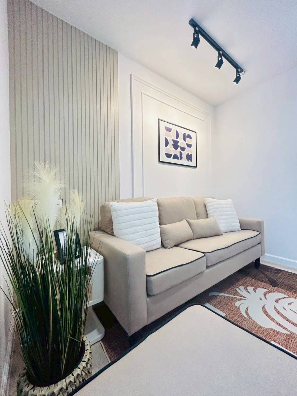 Plus 2 Condominium WR-03785 2