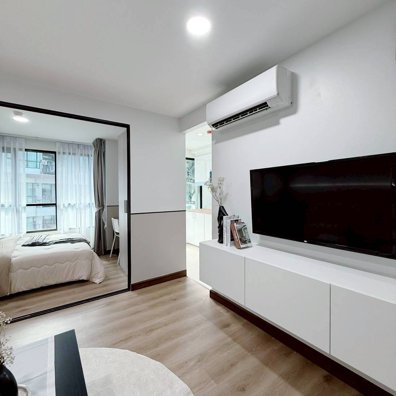 Centrio Condominium WR-03607 2