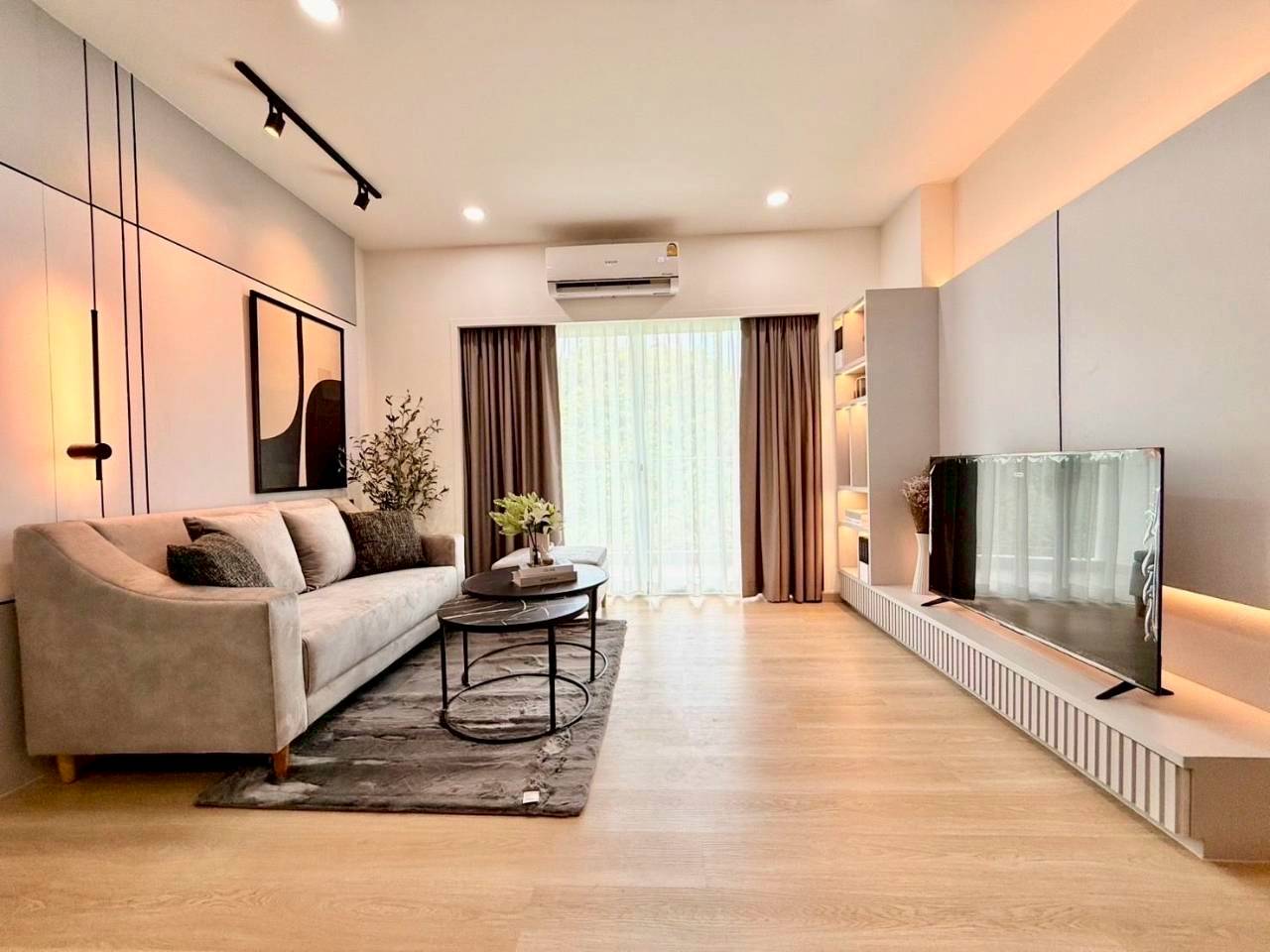 Phanason The Green Place Condominium WR-03794 1