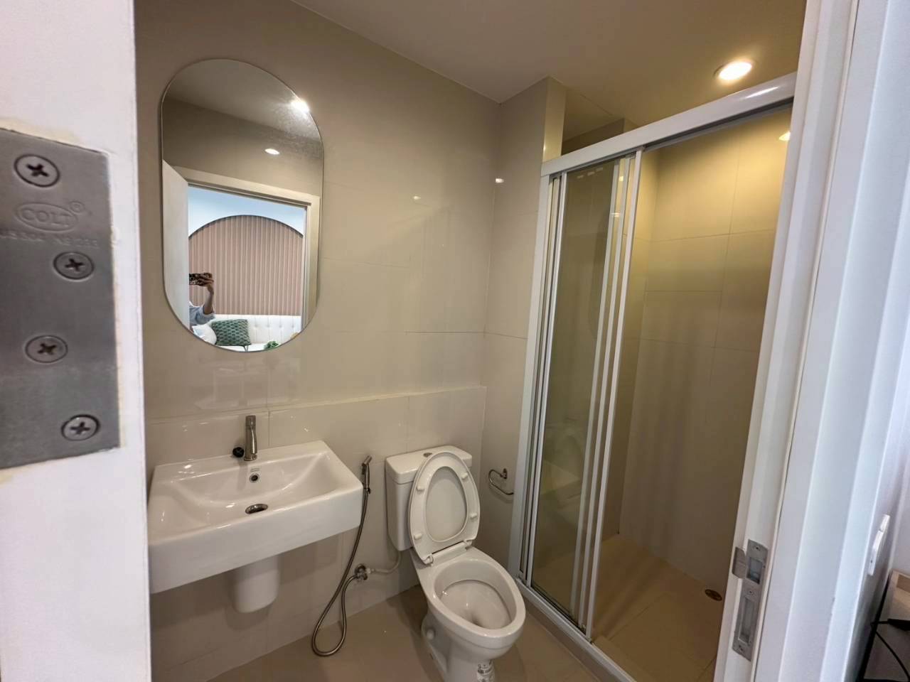 The Base Uptown WR-03812 10