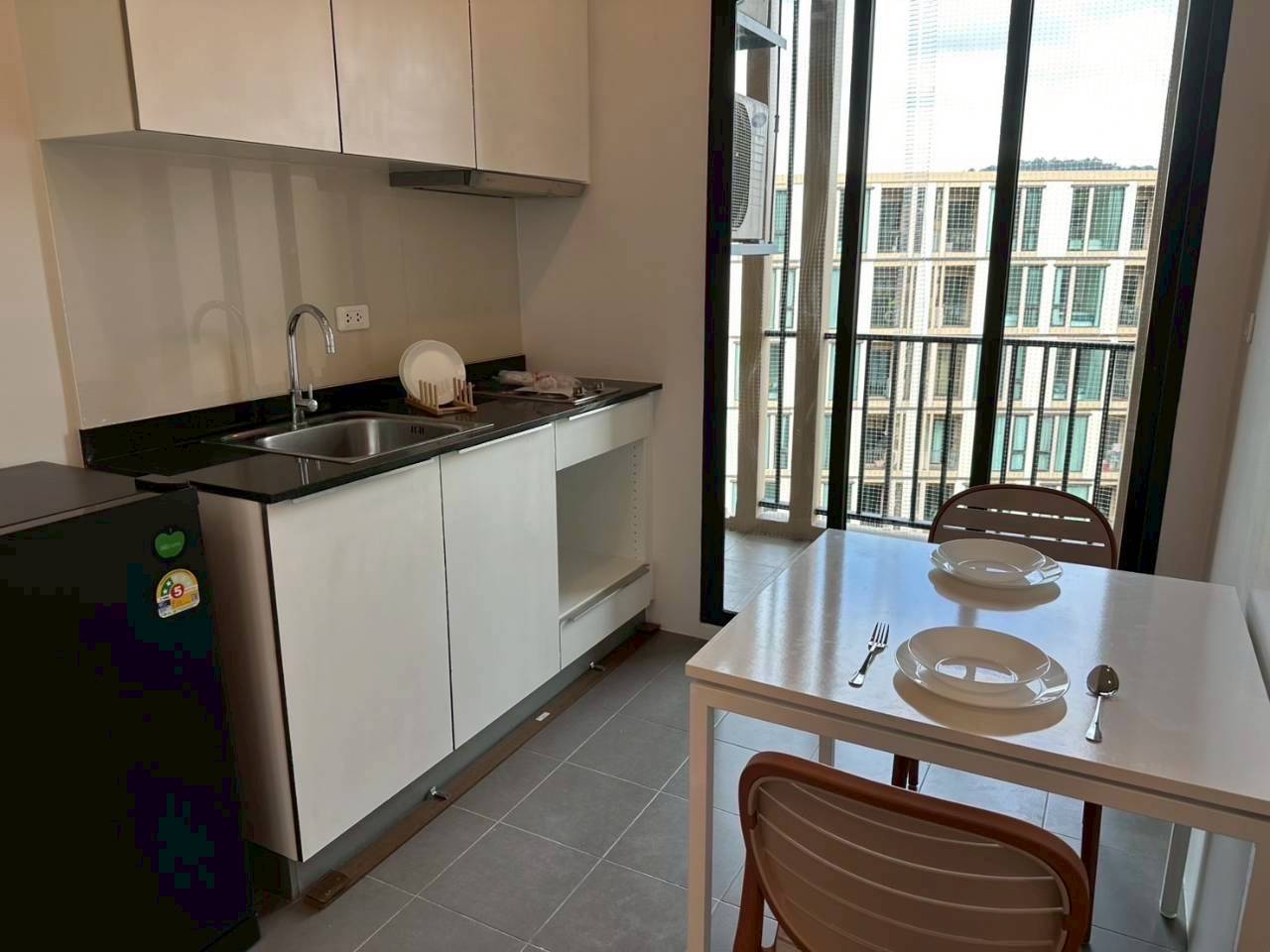 The Base Uptown WR-03812 8