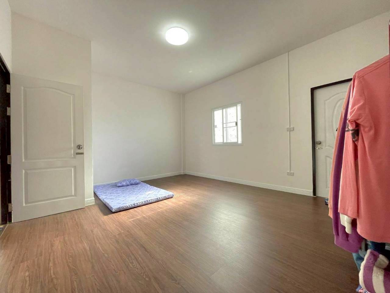 หมู่บ้านเทพบุรี กู้กู WR-03834 4