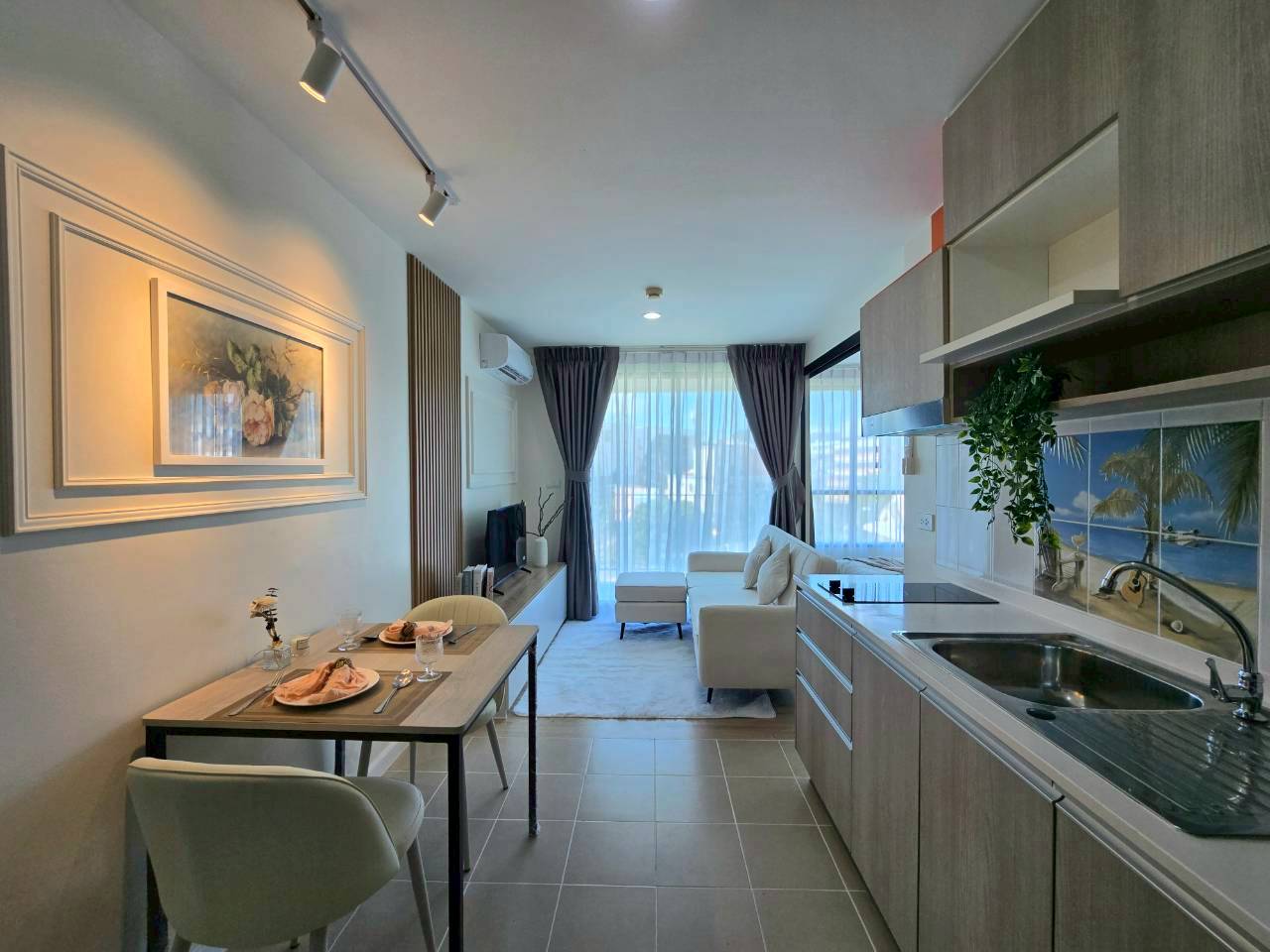 Centrio Condominium WR-03842 6