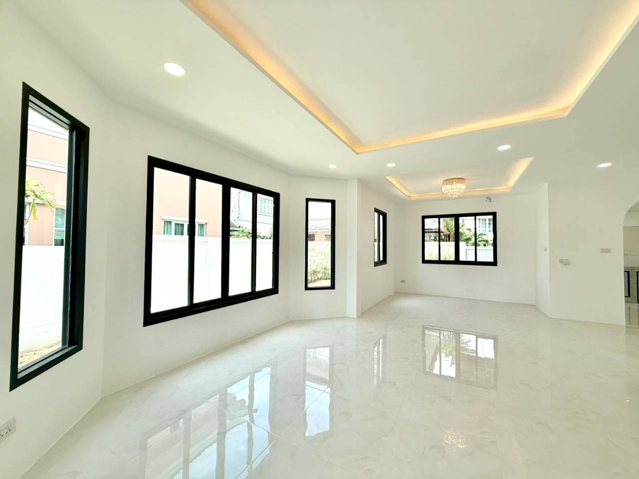 Land & House @ Chalong WR-03851 2