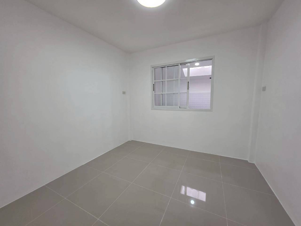 หมู่บ้านภักดี กะทู้ WR-03860 6