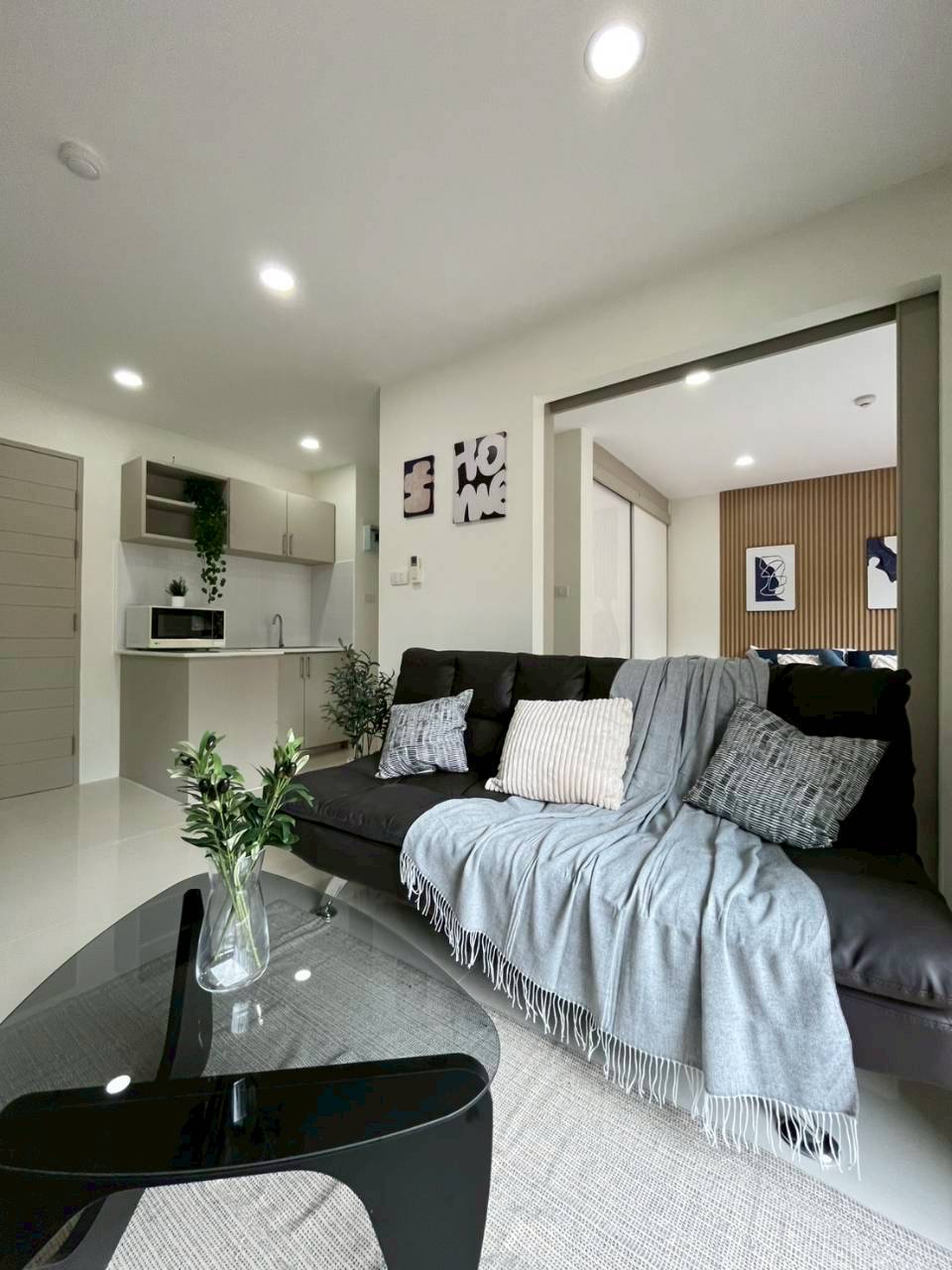 Ratchaporn Place WR-03867 1