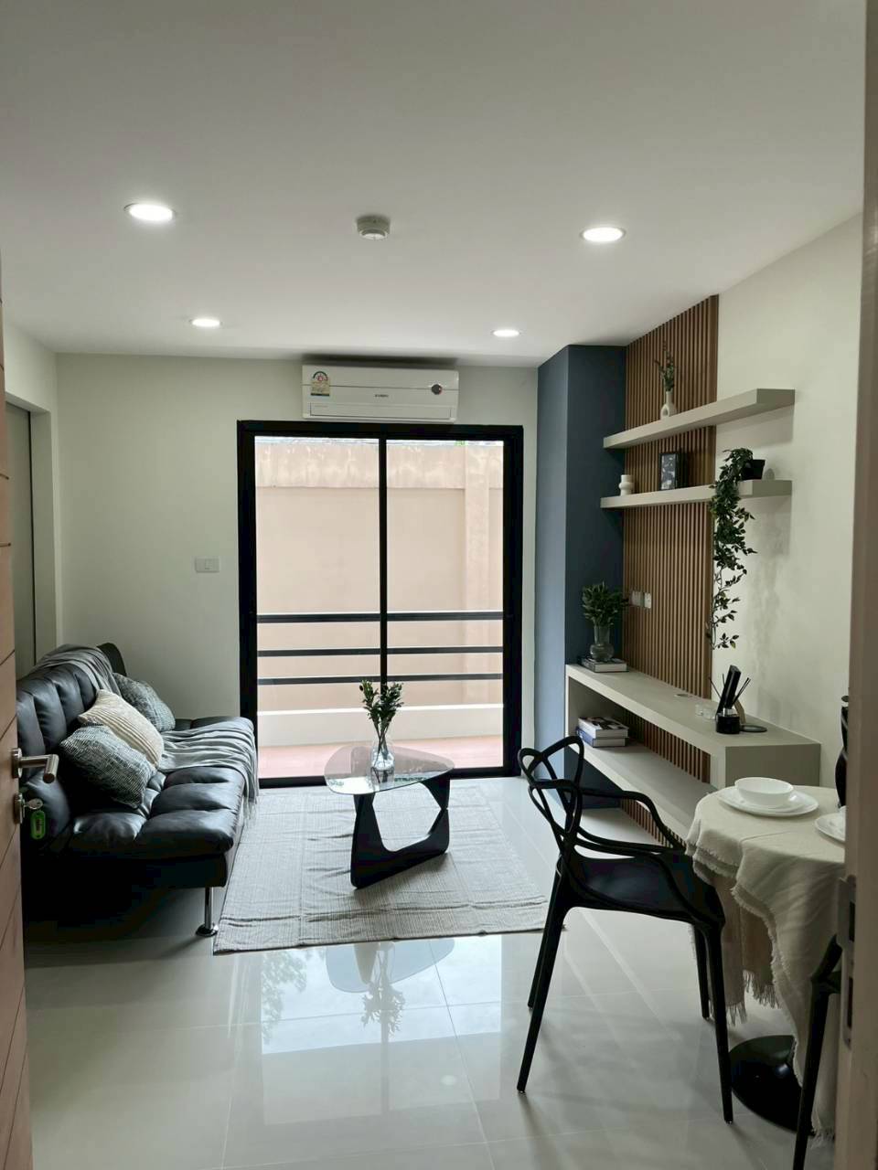 Ratchaporn Place WR-03867 10