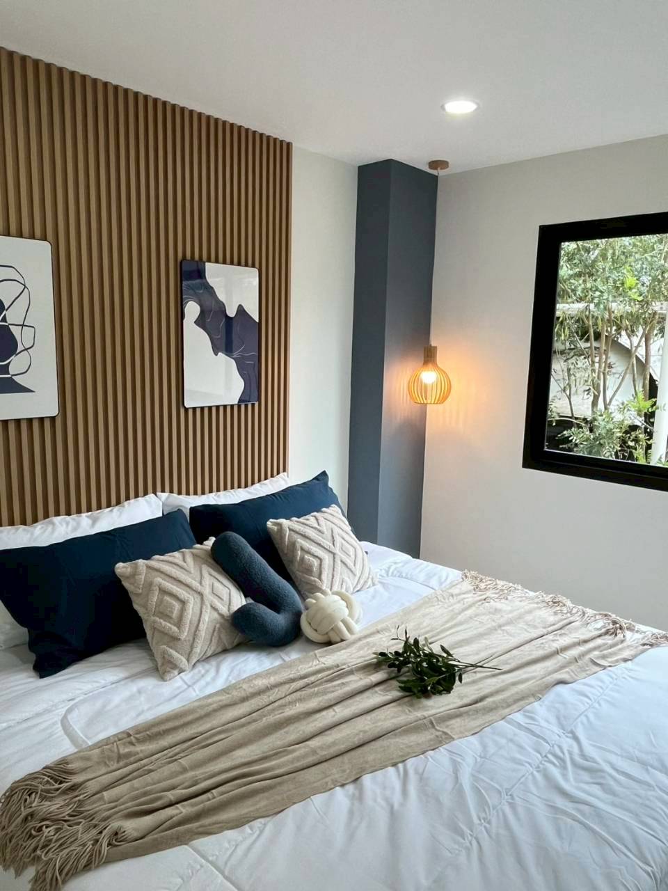 Ratchaporn Place WR-03867 4