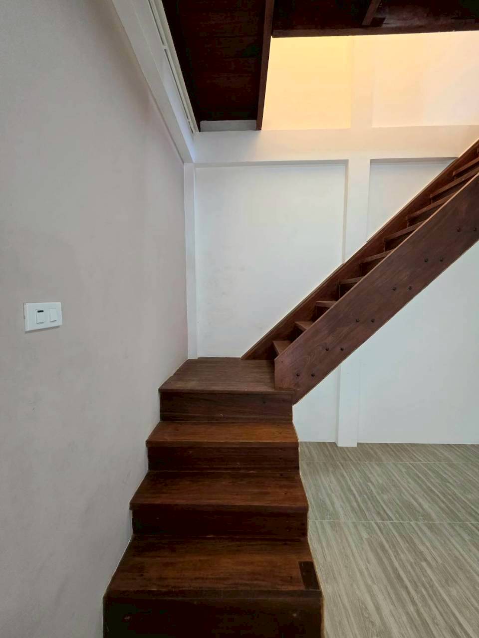 ทาวน์เฮ้าส์ชั้นครึ่ง เกาะสิเหร่ WR-03879 6