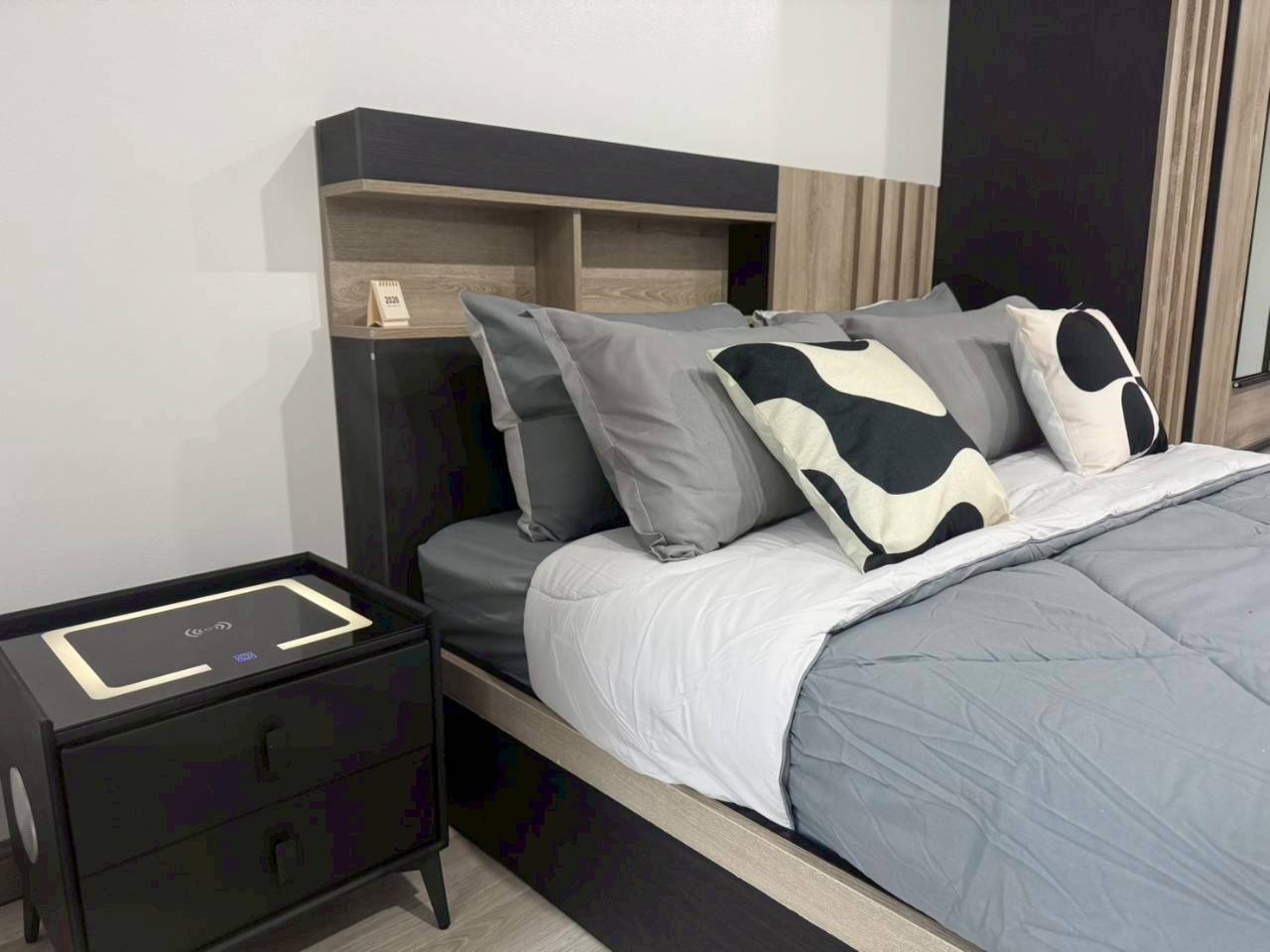 Phanason The Green Place Condominium WR-03904 3