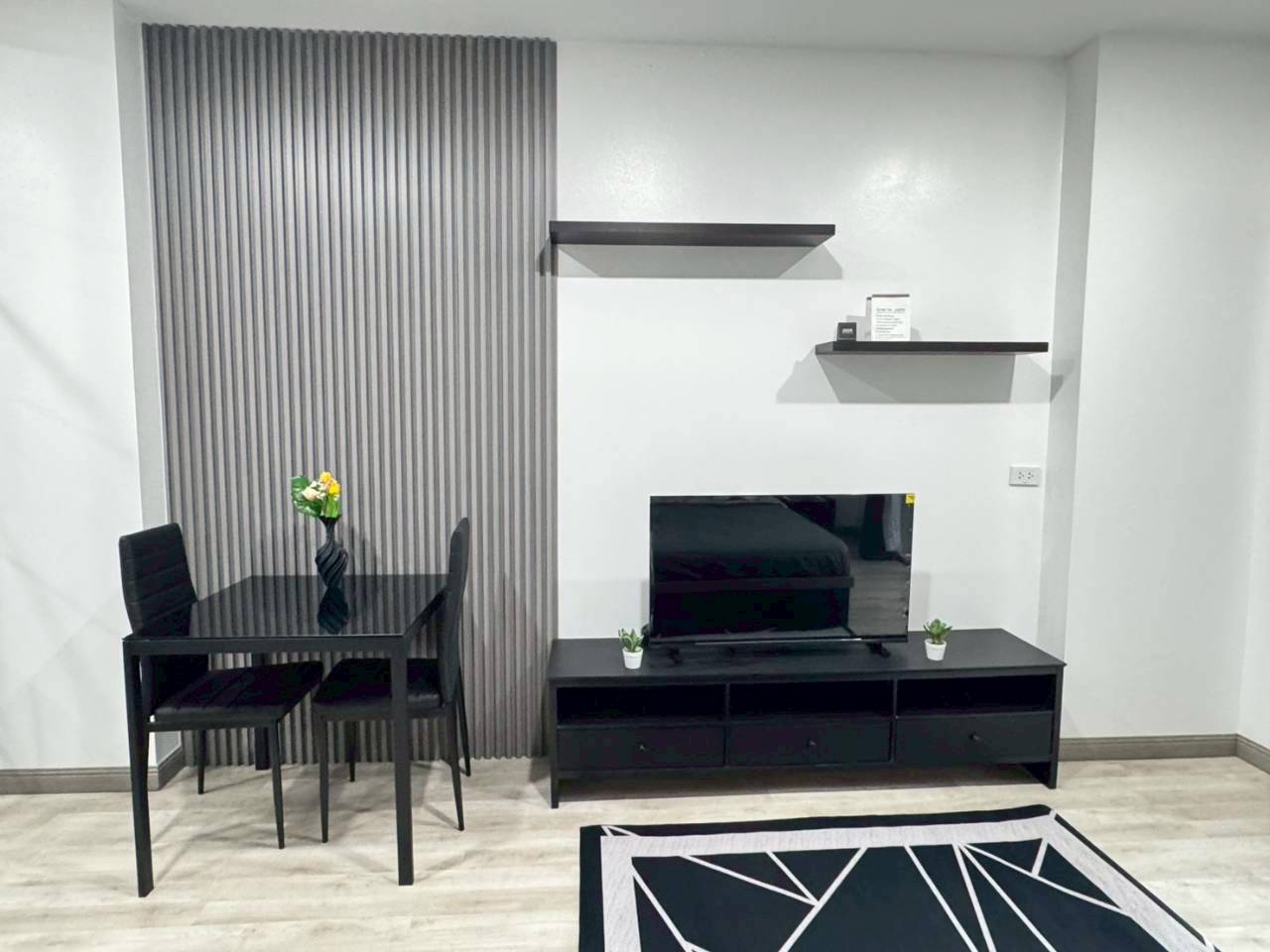 Phanason The Green Place Condominium WR-03904 4