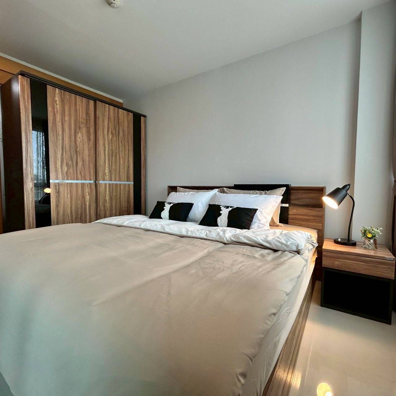 The Future Condo WR-03909 6