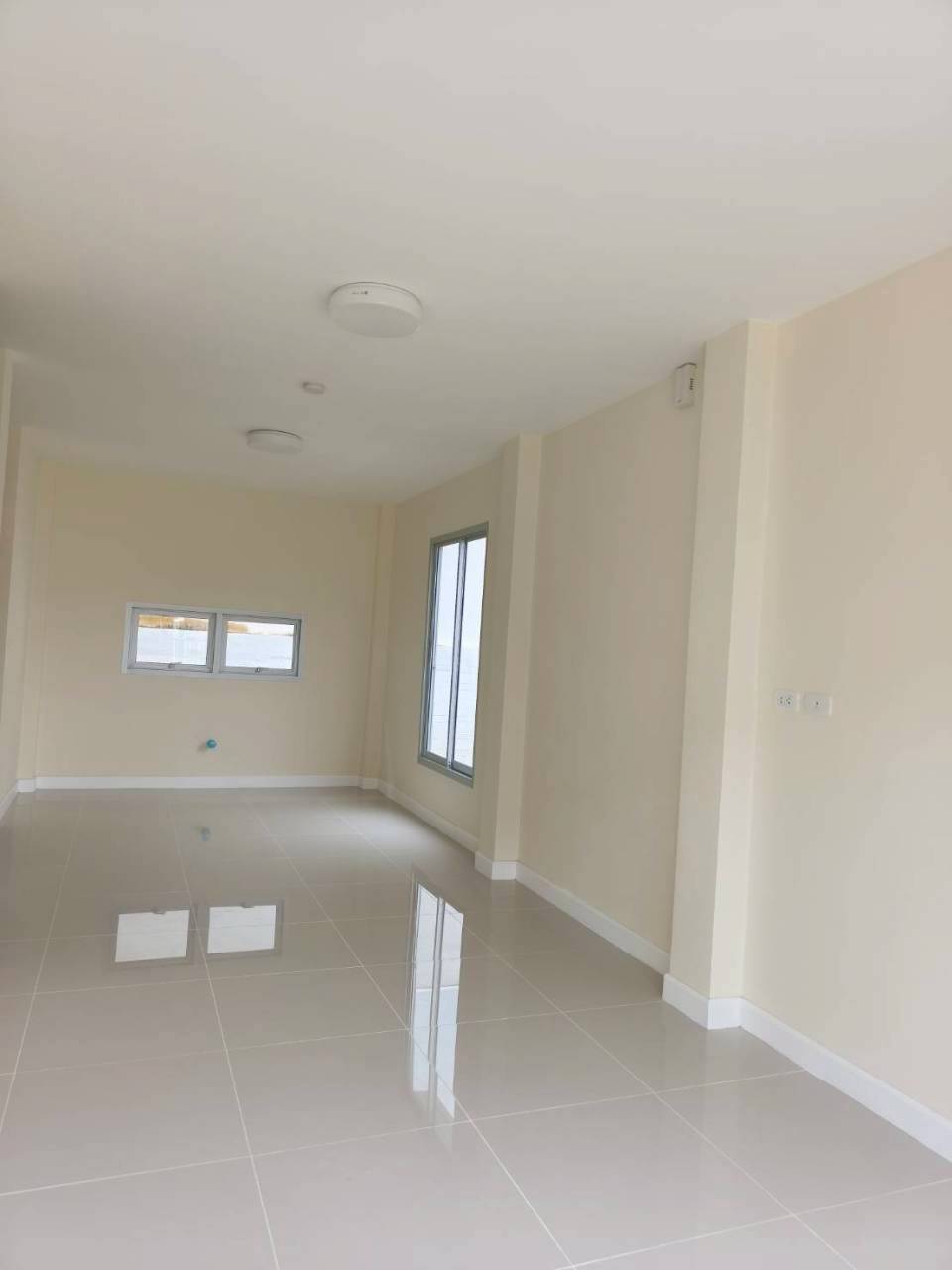 หมู่บ้านอเวนิว บ้านพอน WR-03917 6