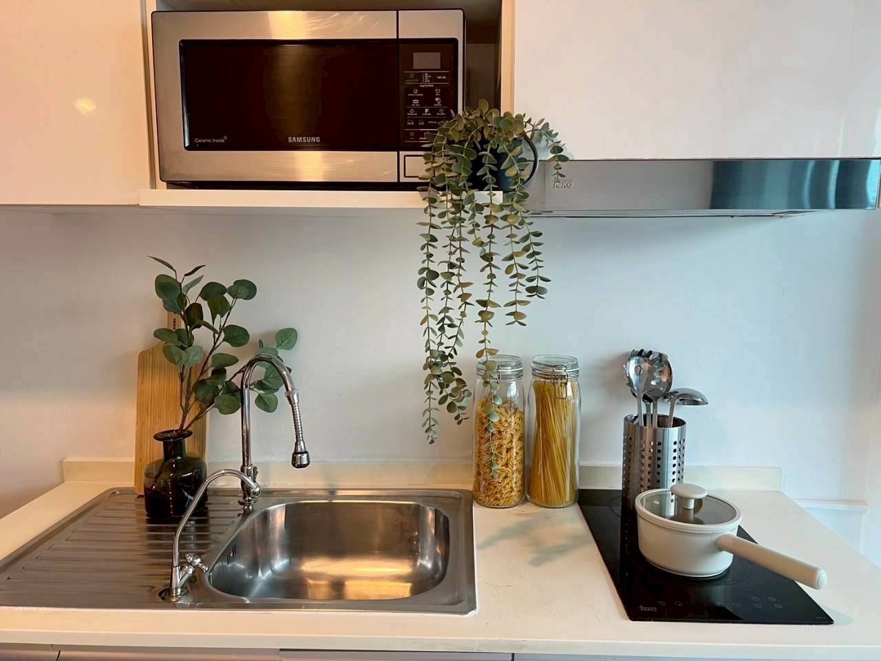 Centrio Condominium WR-03941 8