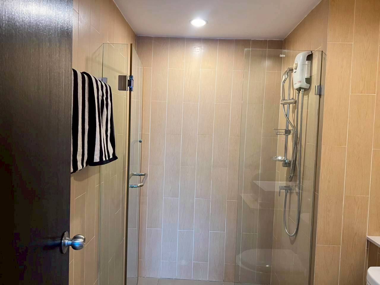 Centrio Condominium WR-03941 9