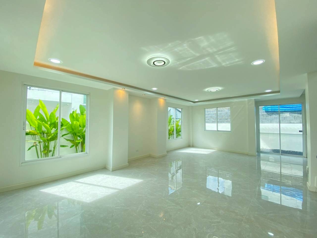 หมู่บ้านเจ้าฟ้าพรีเมียร์เกาะแก้ว WR-03946 3