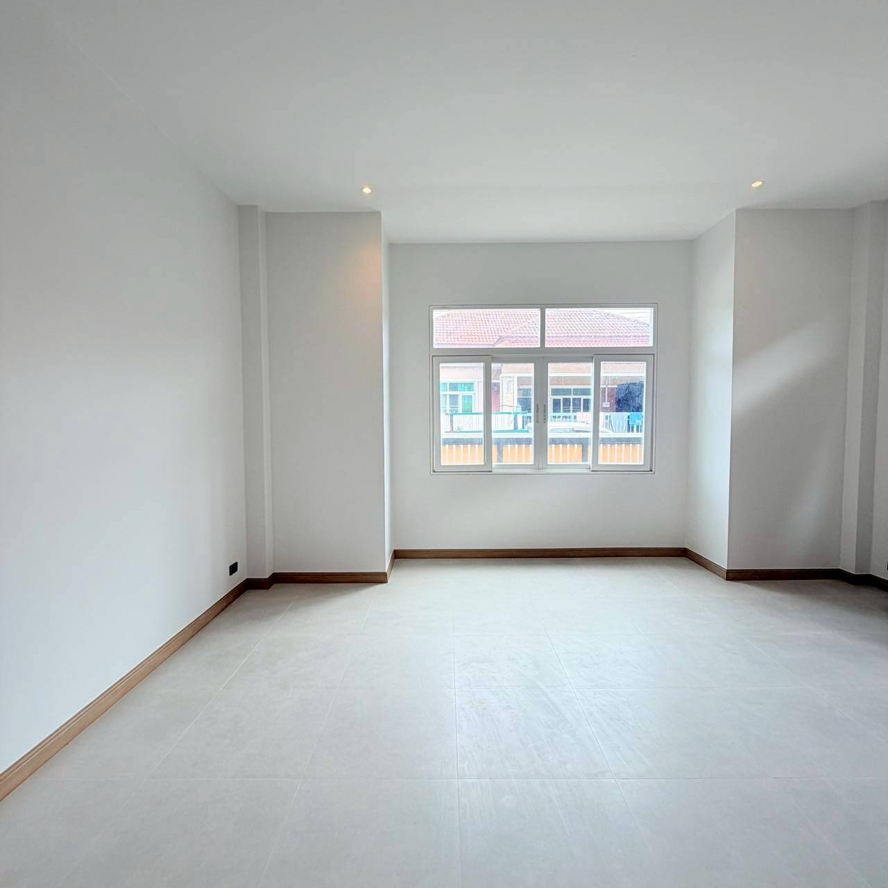 หมู่บ้านเดอะวัลเล่ย์ ม่าหนิก WR-03718 3